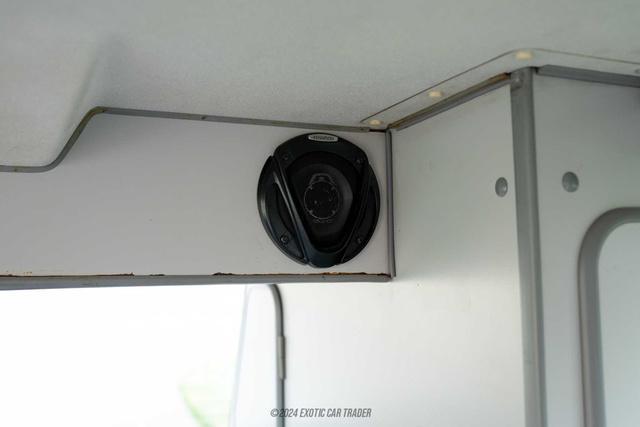 Photo of 1988 Gray Volkswagen Vanagon