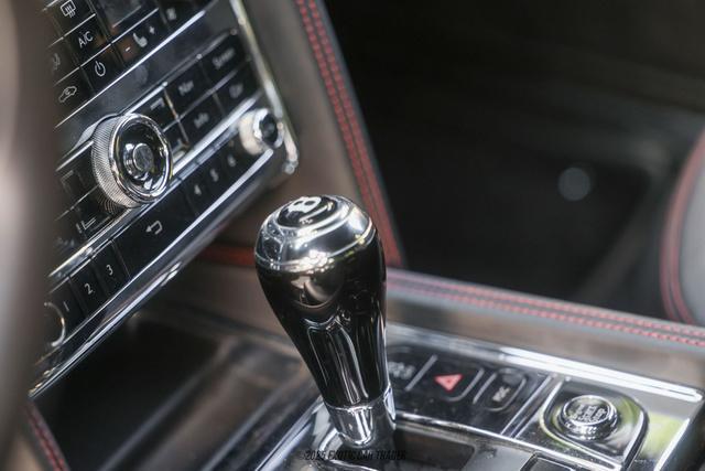 Photo of 2016 Red Bentley Mulsanne