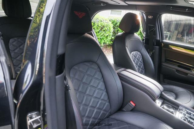Photo of 2016 Red Bentley Mulsanne