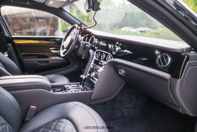 Photo of 2016 Red Bentley Mulsanne