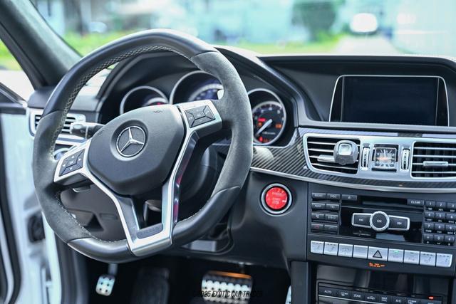 Photo of 2015 Polar White Mercedes-Benz E-Class