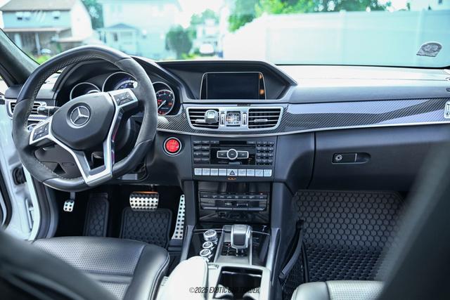 Photo of 2015 Polar White Mercedes-Benz E-Class