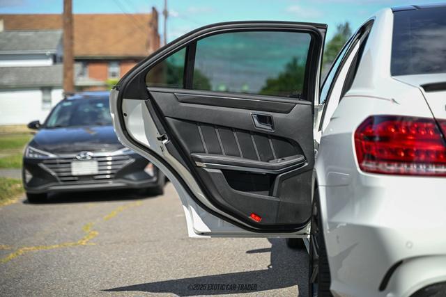 Photo of 2015 Polar White Mercedes-Benz E-Class