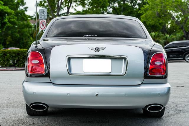 Photo of 2009 Diamond Black/Silver Bentley Brooklands