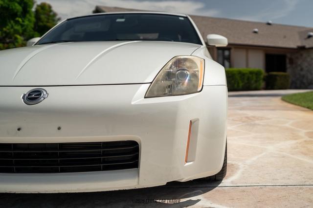 Photo of 2004 Pikes Peak White Nissan 350Z