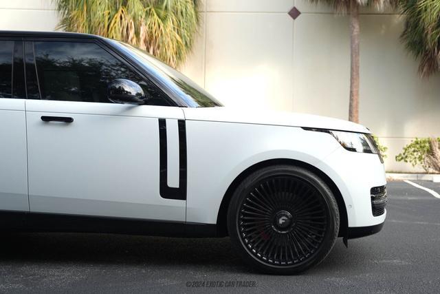 Photo of 2023 Gold Land Rover Range Rover