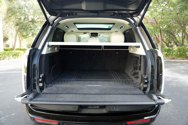 Photo of 2023 Gold Land Rover Range Rover
