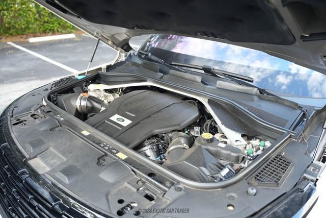 Photo of 2023 Gold Land Rover Range Rover