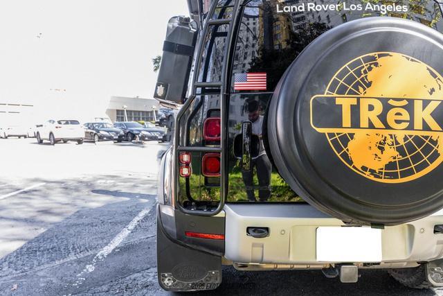 Photo of 2023 Santorini Black Metallic Land Rover Defender