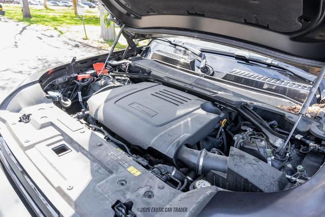 Photo of 2023 Santorini Black Metallic Land Rover Defender
