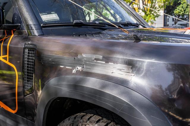 Photo of 2023 Santorini Black Metallic Land Rover Defender