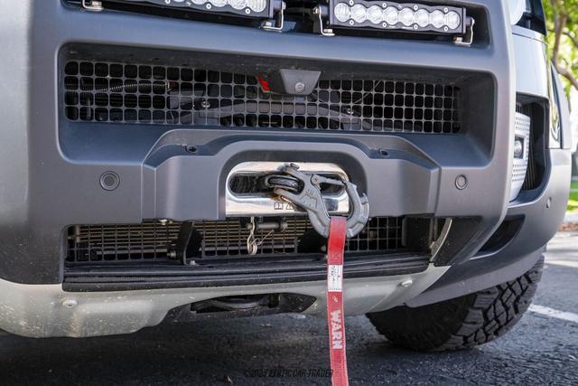 Photo of 2023 Santorini Black Metallic Land Rover Defender
