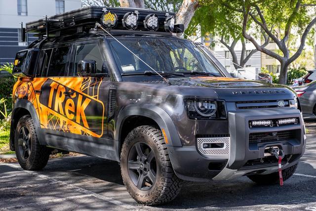 Photo of 2023 Santorini Black Metallic Land Rover Defender