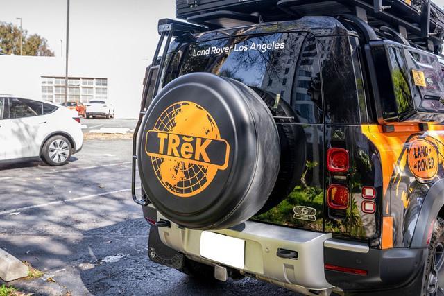 Photo of 2023 Santorini Black Metallic Land Rover Defender