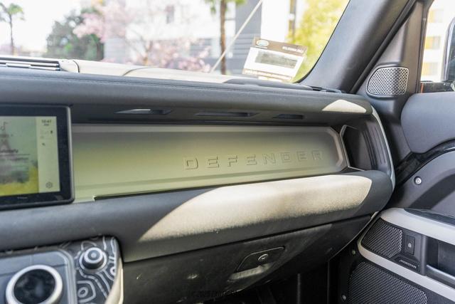 Photo of 2023 Santorini Black Metallic Land Rover Defender