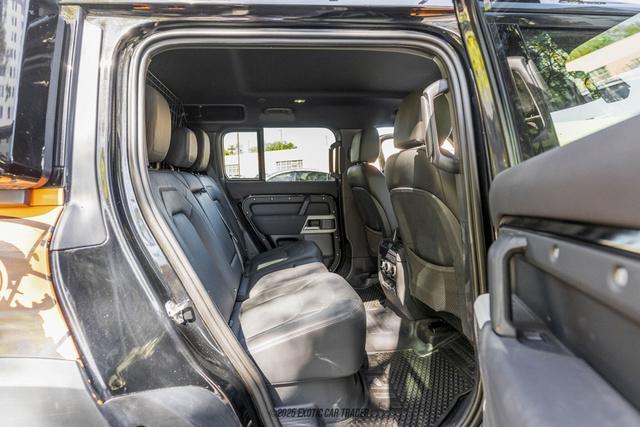 Photo of 2023 Santorini Black Metallic Land Rover Defender