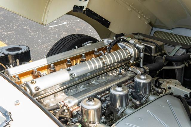 Photo of 1967 Creamy White Jaguar XKE