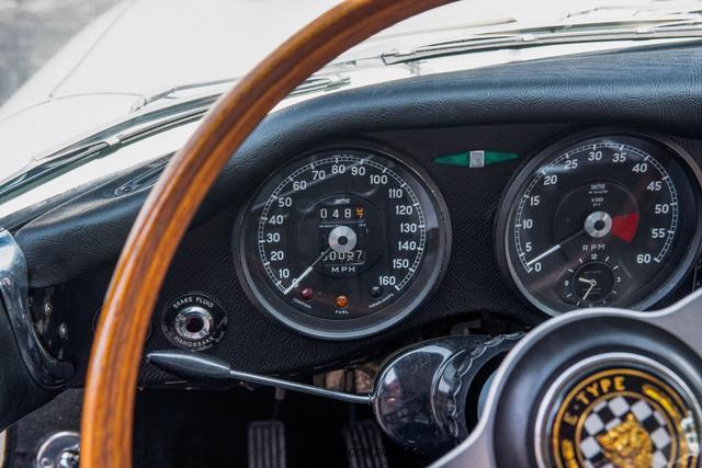 Photo of 1967 Creamy White Jaguar XKE