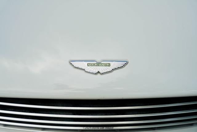 Photo of 2019 Morning Frost White Aston Martin DB11