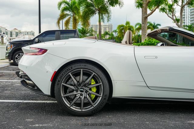 Photo of 2019 Morning Frost White Aston Martin DB11