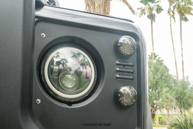 Photo of 1997 Grey Land Rover Defender
