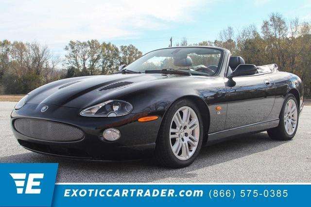 2005 Jaguar XKR