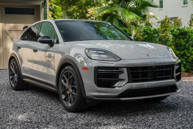 Photo of 2024 Chalk Porsche Cayenne