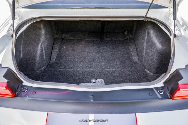 Photo of 2012 Bright White Clearcoat Dodge Challenger