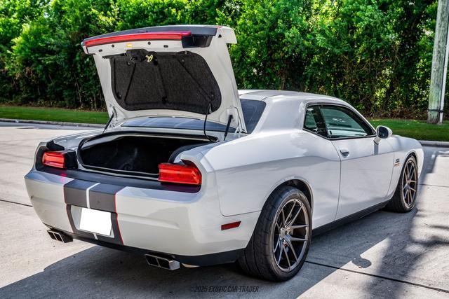 Photo of 2012 Bright White Clearcoat Dodge Challenger