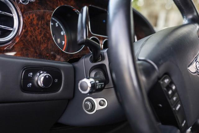 Photo of 2006 Silver Tempest Bentley Continental Flying Spur