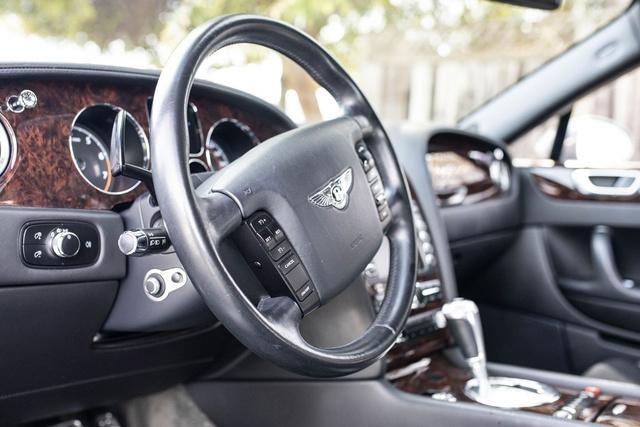 Photo of 2006 Silver Tempest Bentley Continental Flying Spur