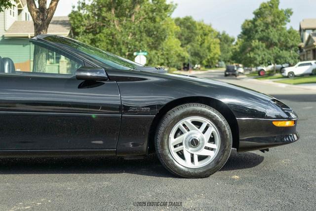 Photo of 1994 Black Chevrolet Camaro