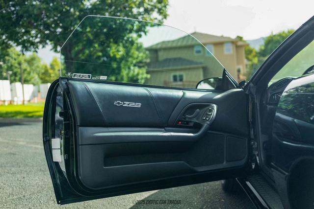 Photo of 1994 Black Chevrolet Camaro