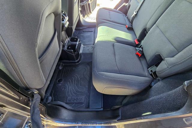 Photo of 2019 Granite Crystal Jeep Wrangler Unlimited