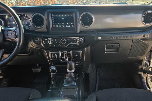 Photo of 2019 Granite Crystal Jeep Wrangler Unlimited
