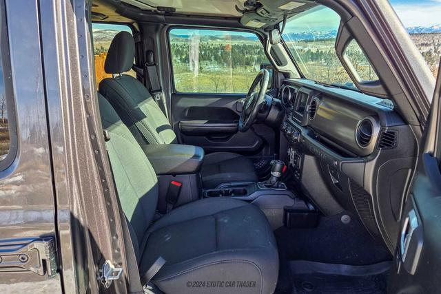 Photo of 2019 Granite Crystal Jeep Wrangler Unlimited