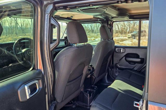 Photo of 2019 Granite Crystal Jeep Wrangler Unlimited