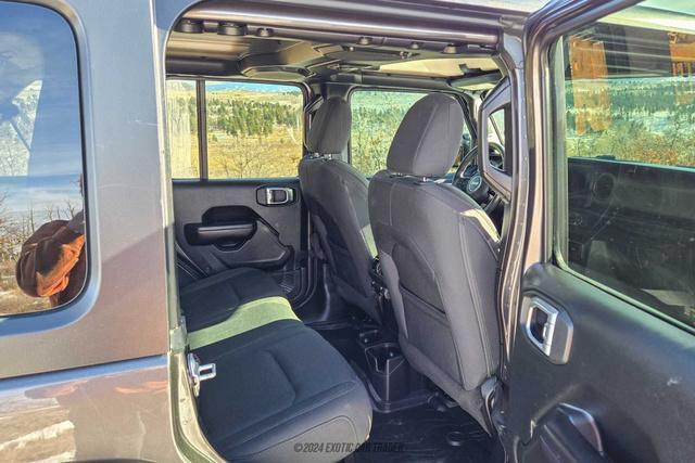 Photo of 2019 Granite Crystal Jeep Wrangler Unlimited