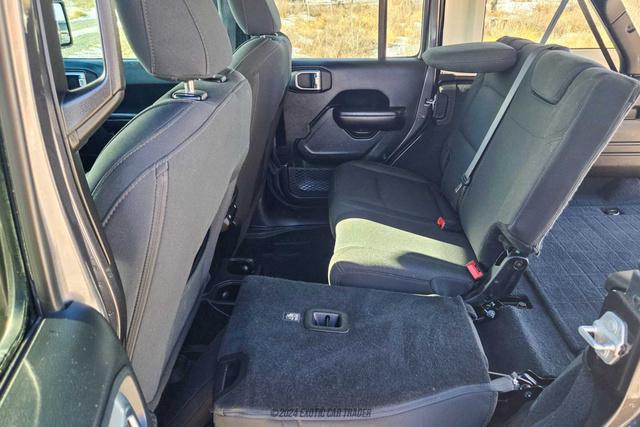 Photo of 2019 Granite Crystal Jeep Wrangler Unlimited