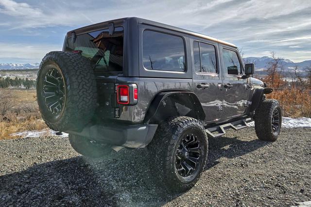 Photo of 2019 Granite Crystal Jeep Wrangler Unlimited