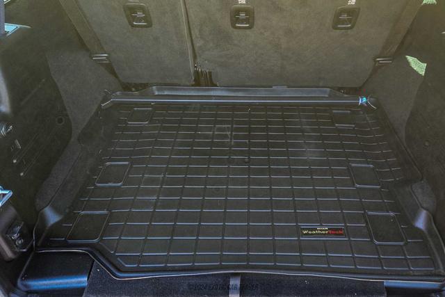 Photo of 2019 Granite Crystal Jeep Wrangler Unlimited