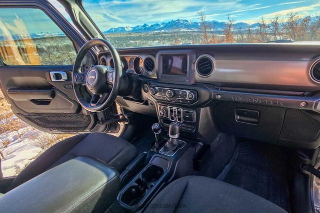 Photo of 2019 Granite Crystal Jeep Wrangler Unlimited