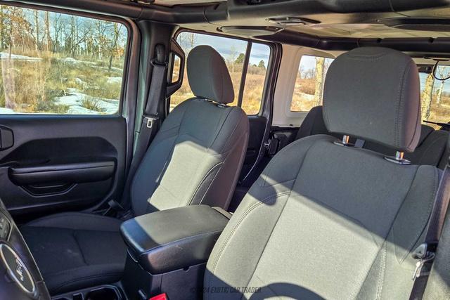 Photo of 2019 Granite Crystal Jeep Wrangler Unlimited