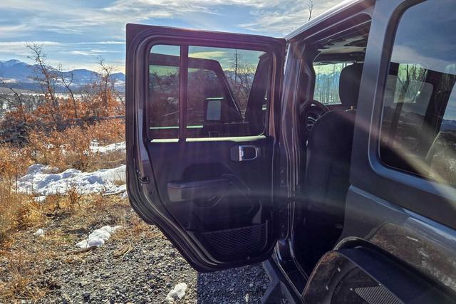 Photo of 2019 Granite Crystal Jeep Wrangler Unlimited