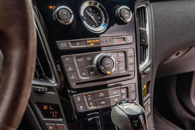Photo of 2011 White Diamond Tricoat Cadillac CTS-V