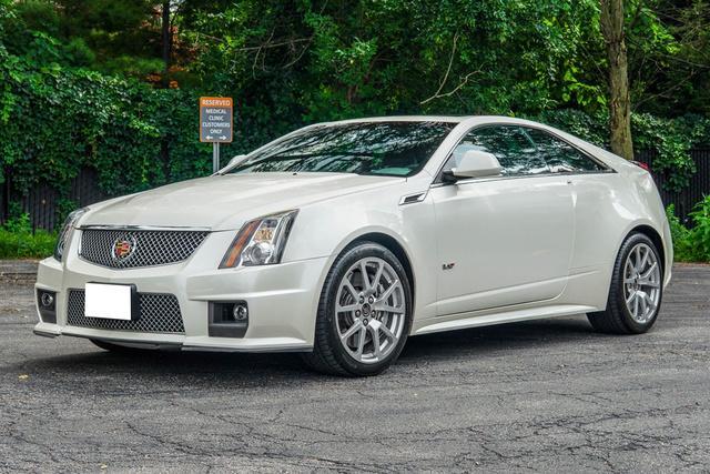 Photo of 2011 White Diamond Tricoat Cadillac CTS-V