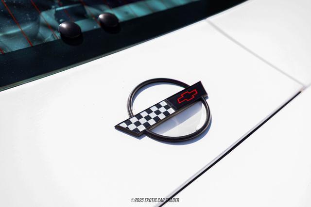Photo of 1991 White Chevrolet Corvette