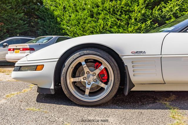 Photo of 1991 White Chevrolet Corvette