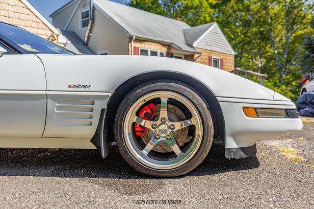 Photo of 1991 White Chevrolet Corvette
