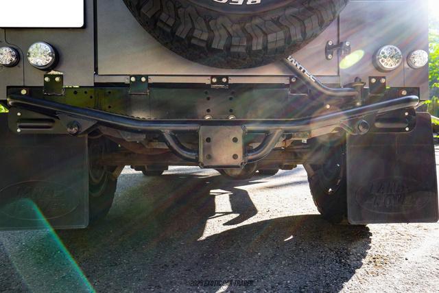 Photo of 1991 Satin Gray Land Rover Defender